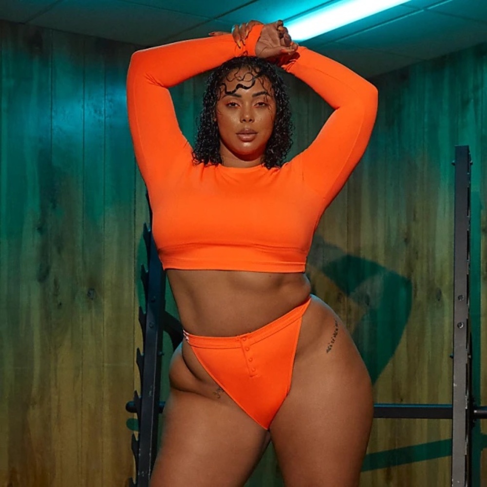 Adidas Ivy Park Beyonce Plus Size 4X Rash guard Orange